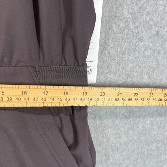 Athleta Brooklyn Jumpsuit Womens 16 Athleisure Lightweight Shale Pockets NWT - Picture 11 of 12